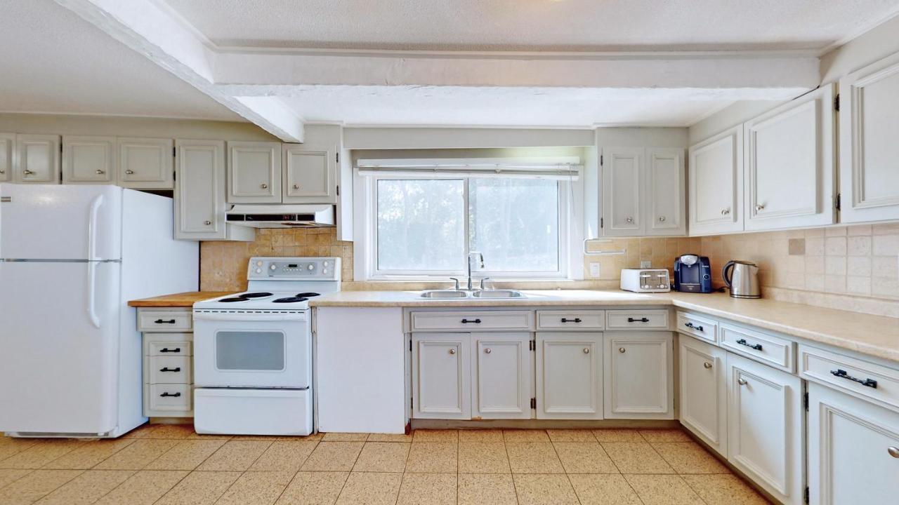 Main Beach River Retreat - Wasaga Beach 1 - Main Strip - 95 Mosley St מראה חיצוני תמונה