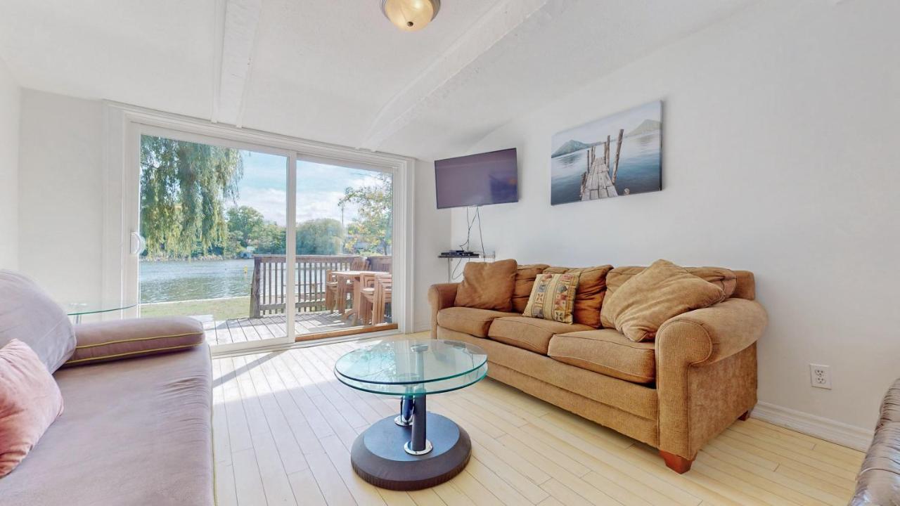 Main Beach River Retreat - Wasaga Beach 1 - Main Strip - 95 Mosley St מראה חיצוני תמונה