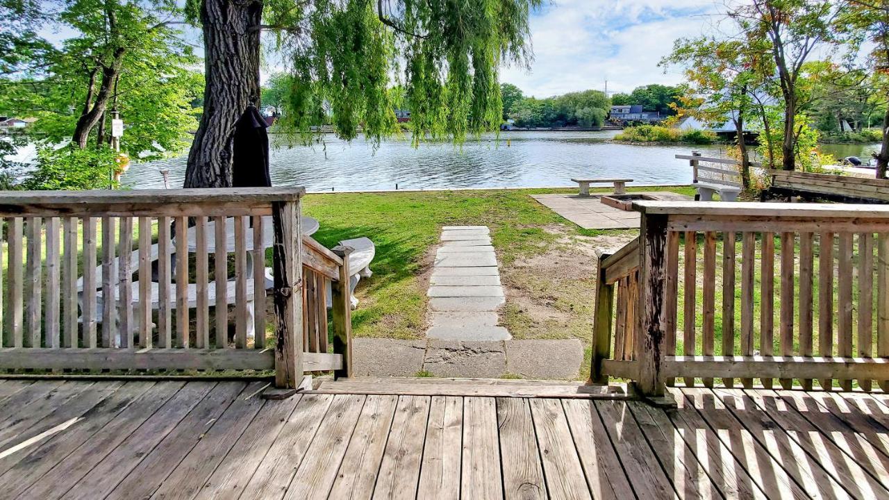 Main Beach River Retreat - Wasaga Beach 1 - Main Strip - 95 Mosley St מראה חיצוני תמונה