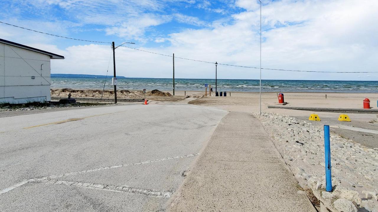 Main Beach River Retreat - Wasaga Beach 1 - Main Strip - 95 Mosley St מראה חיצוני תמונה