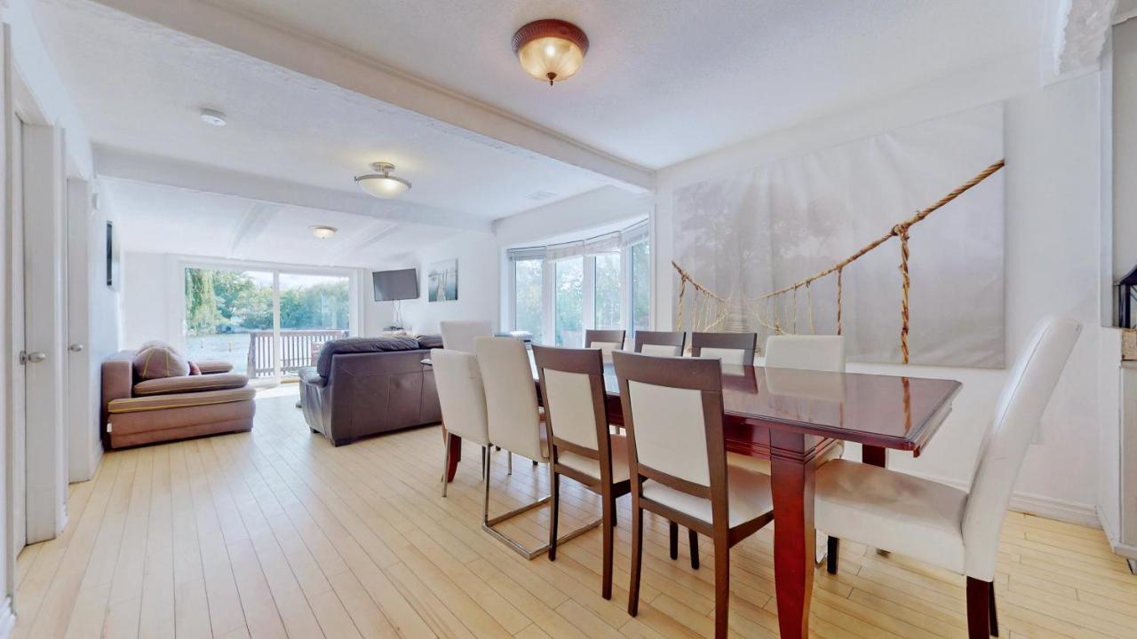 Main Beach River Retreat - Wasaga Beach 1 - Main Strip - 95 Mosley St מראה חיצוני תמונה