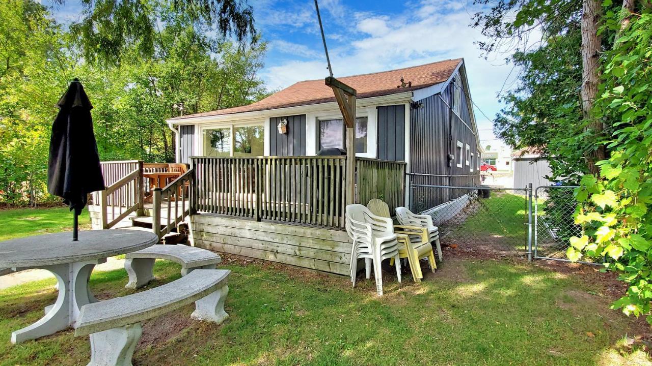 Main Beach River Retreat - Wasaga Beach 1 - Main Strip - 95 Mosley St מראה חיצוני תמונה