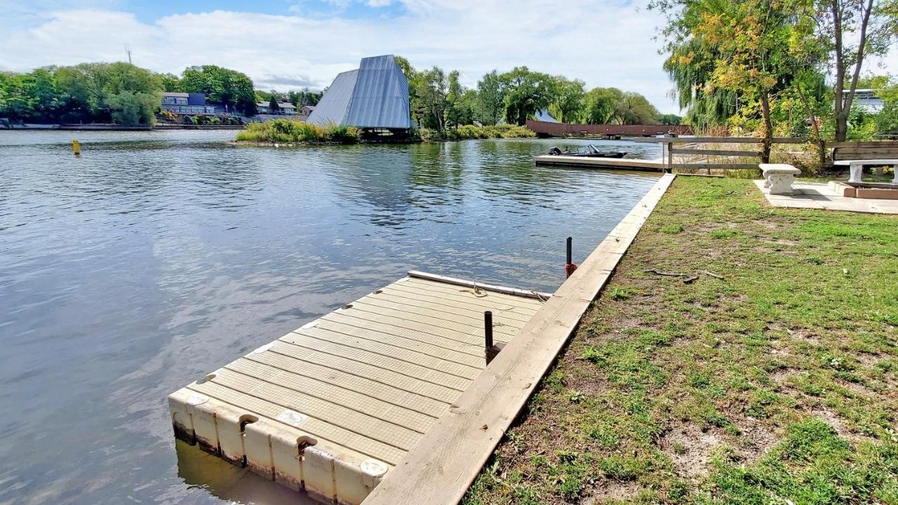 Main Beach River Retreat - Wasaga Beach 1 - Main Strip - 95 Mosley St מראה חיצוני תמונה