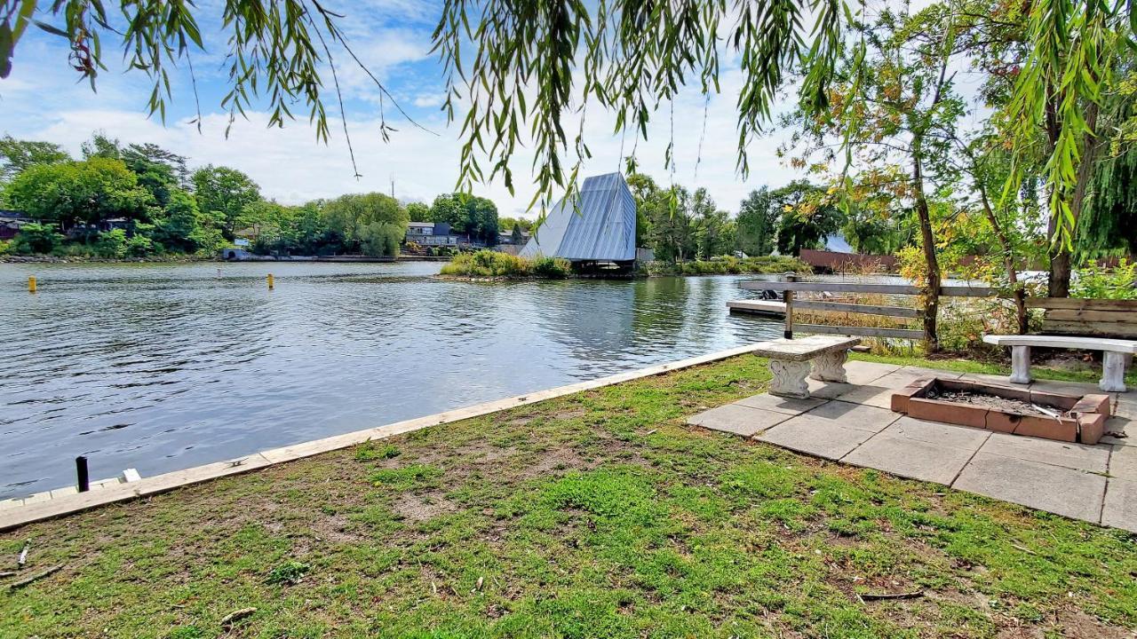 Main Beach River Retreat - Wasaga Beach 1 - Main Strip - 95 Mosley St מראה חיצוני תמונה